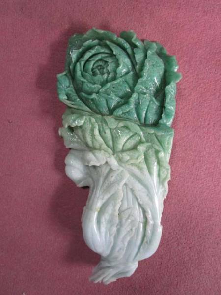 ◆中国・翡翠（ヒスイ）彫刻　・置物『　白菜と螽斯（キリギリス）　』◆