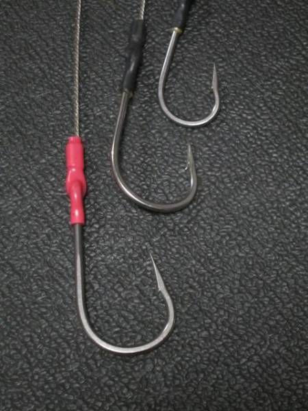 カジキ用トローリングフック3本　８/0,9/0,10/0　ブラックバート_3