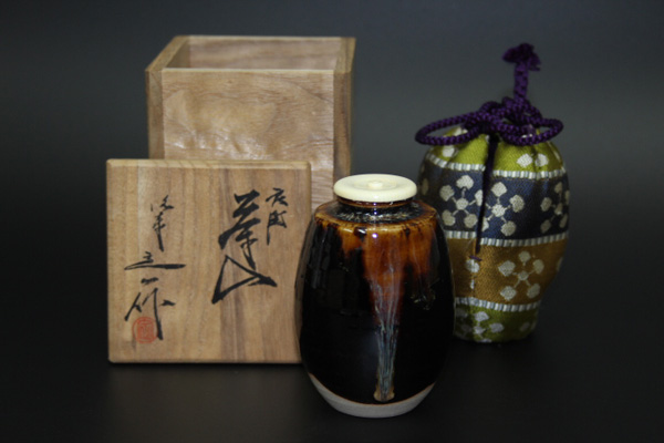 □桶谷定一 肩衝茶入 象牙蓋 仕覆付 茶道具□ 肩衝