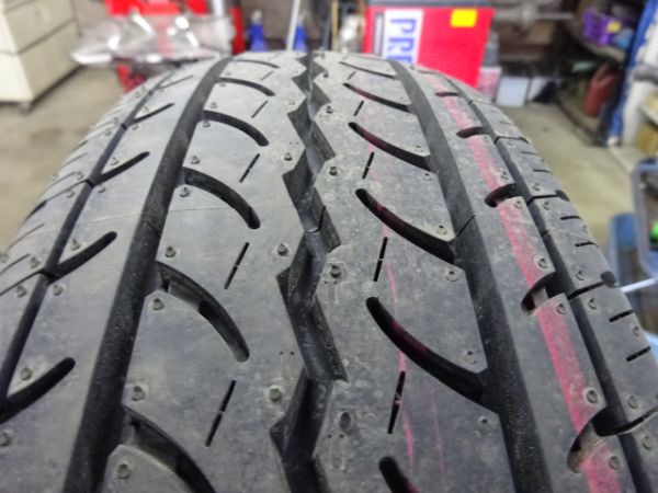 195/80R15 107/105L ヨコハマ JOB RY52 中古夏タイヤ4本 新車外し
