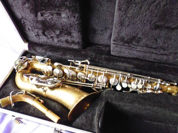 ○SELMER BUNDYⅡ アルトサックス / 全タンポ交換・返品可 SELMER