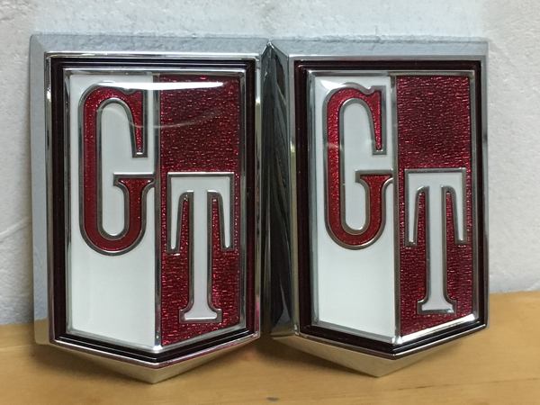 新品未使用☆日産純正 スカイライン GT-R サイド エンブレム セット ハコスカ KPGC10