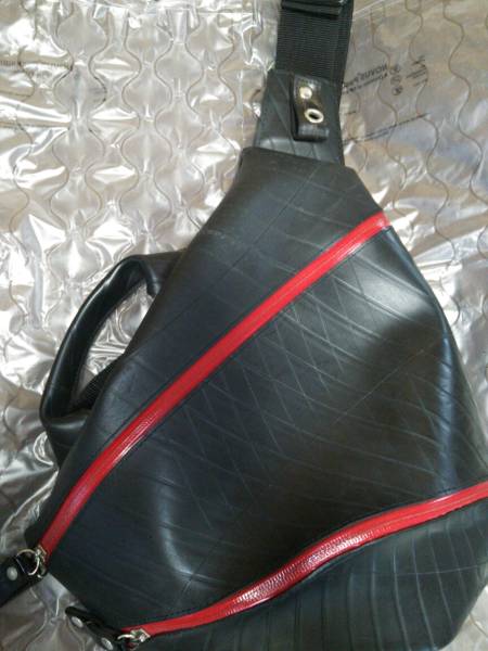 【中古美品】 SEAL ボディバック