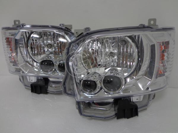 ハイエース 4型 H25.12～ KDH201K KDH201V KDH206K KDH206V KDH211K KDH221K ハロゲン → HID 左 右 LED ヘッド ライト ランプ クリア ②