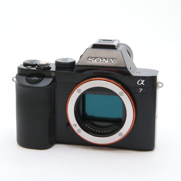 ☆ ソニー SONY α7 ILCE-7 ボディ
