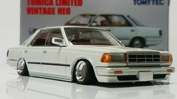 ☆トミカ LV 1/64 改『 日産 セドリック ターボ Y30』シャコタン・深