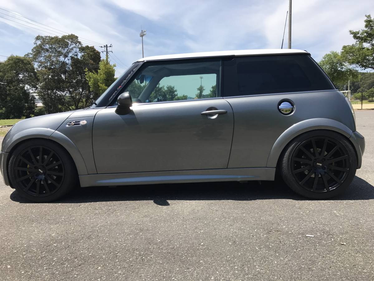 2004 Mini Cooper S JCW - 225 HPD for sale by auction in 2004ymini 