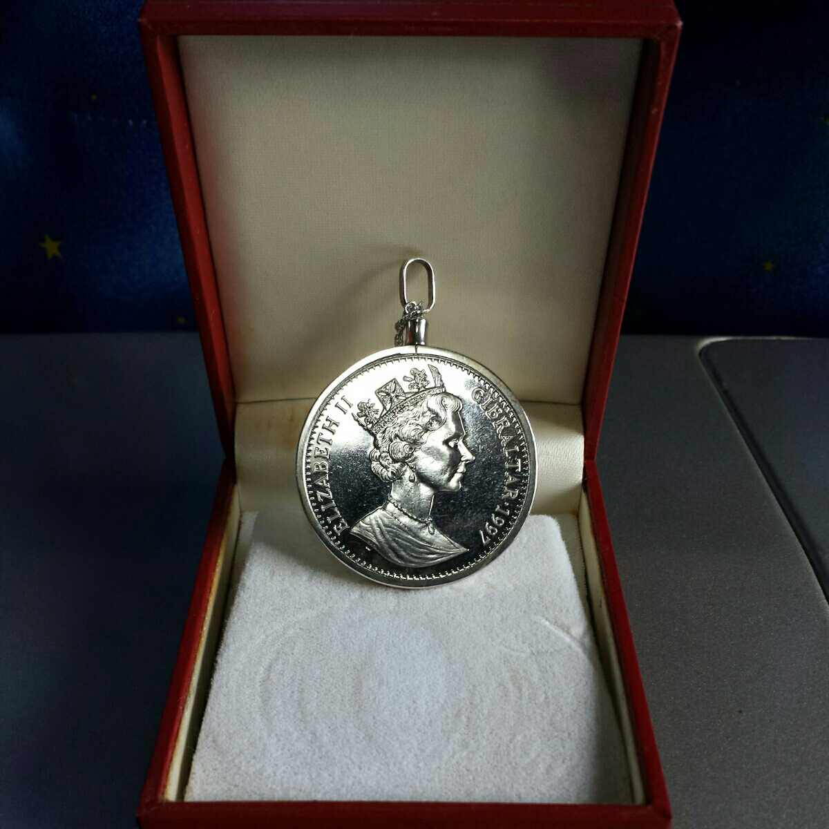 1997年 英国ジブラルタル クラウン銀貨 「ピーターラビット 