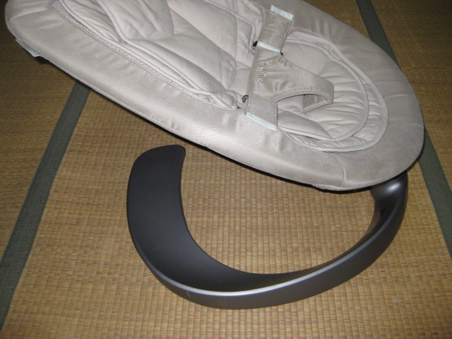 バウンサー カトージ　nuna