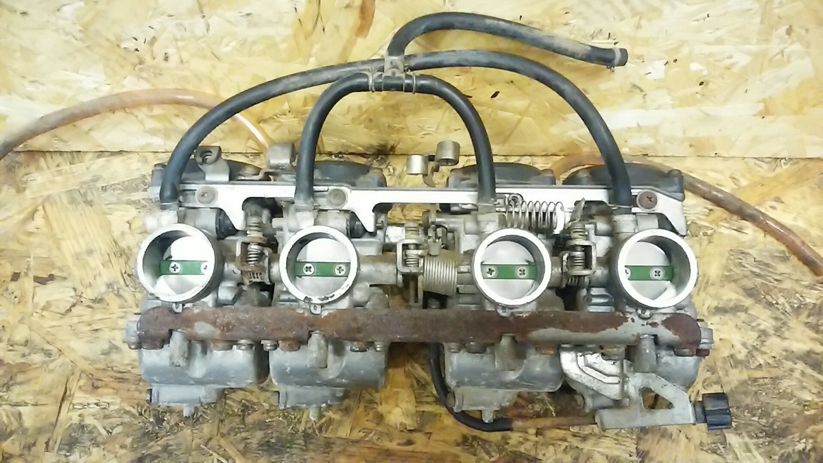 即配可 KAWASAKI GPZ400R 純正キャブレター ゼファー400 ZX400D-032 