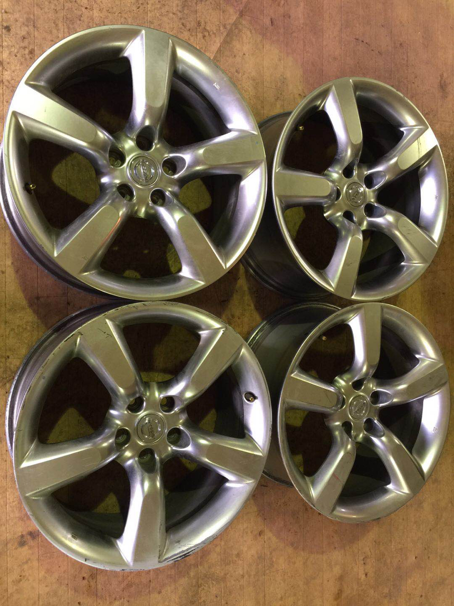 【日産】ホイールセット 18×8JJ +30 18×8.5JJ +33 中古 5穴
