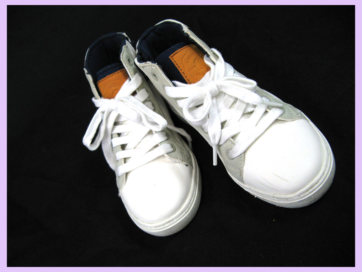 Zara ザラ キッズスニーカー ハイカット ホワイト グレー サイズ19 5 良品 男の子用 売買されたオークション情報 Yahooの商品情報をアーカイブ公開 オークファン Aucfan Com