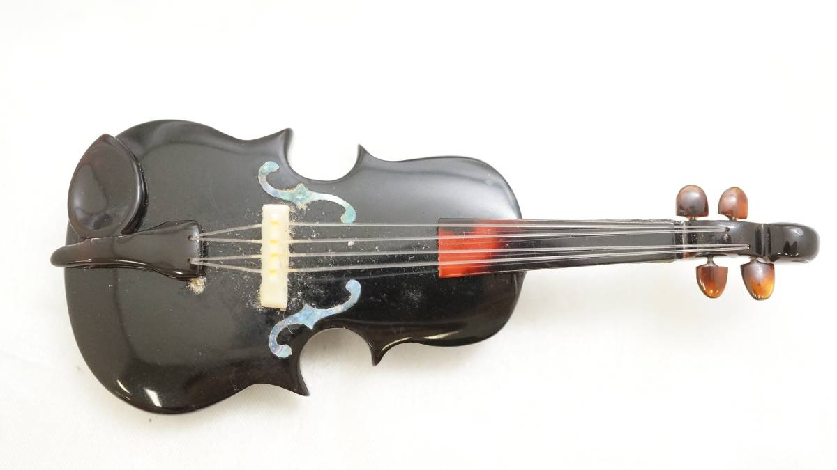 ▲ブローチ　ペンダントトップ　楽器モチーフ　コントラバス　鼈甲　べっ甲　金具K18　レディースアクセサリー　格安　100円スタート②