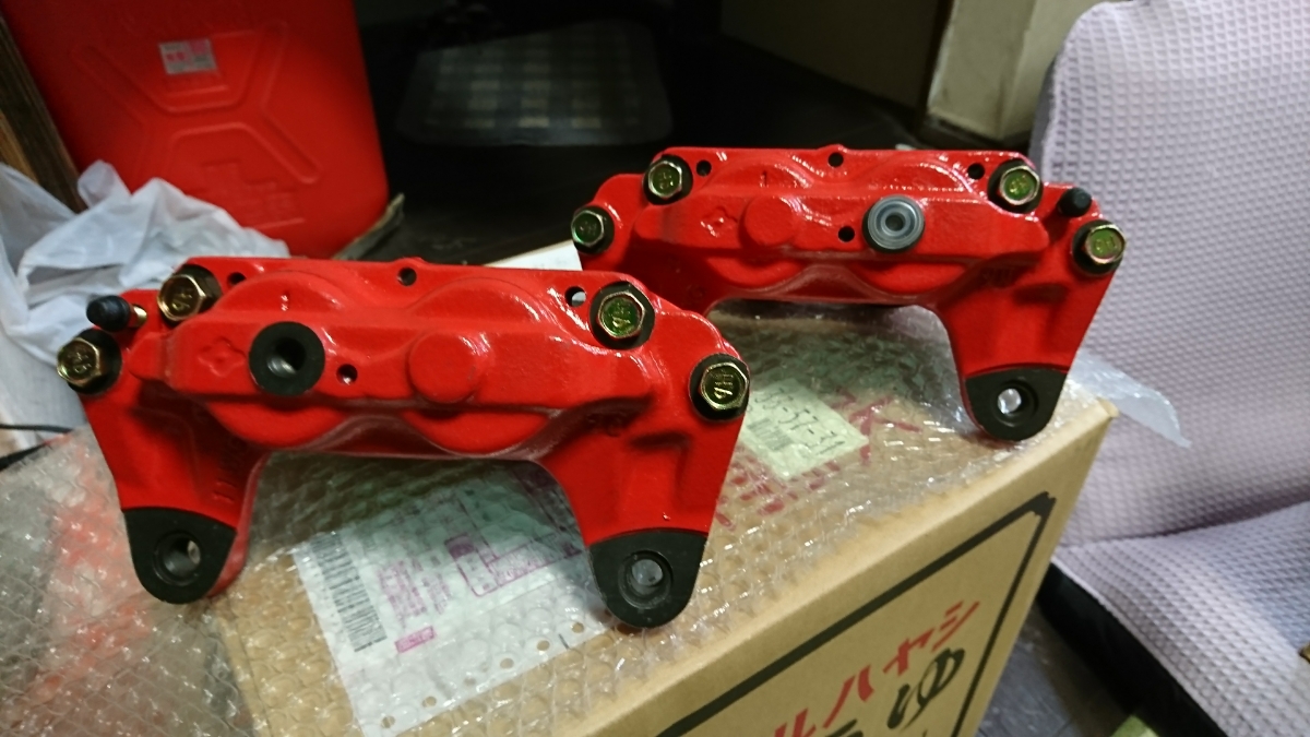 必見！スバル 赤キャリパー BE5 4potキャリパー スリットローター