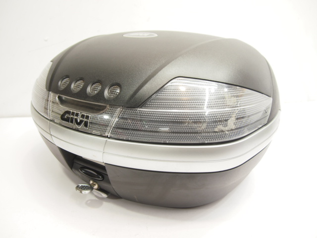 GIVIモノキー_V46トップケース_リアボックス_CB1300SF_ZRX1200_XJR1300_GSX1400