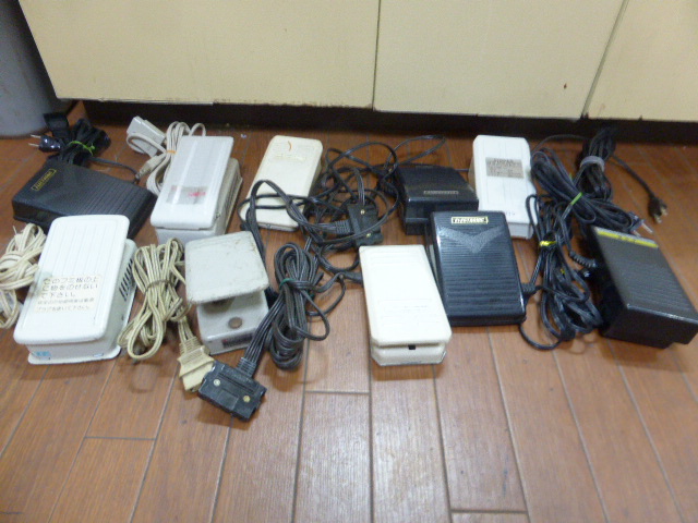 ミシン用フットコントローラー　　まとめて　１０台　②