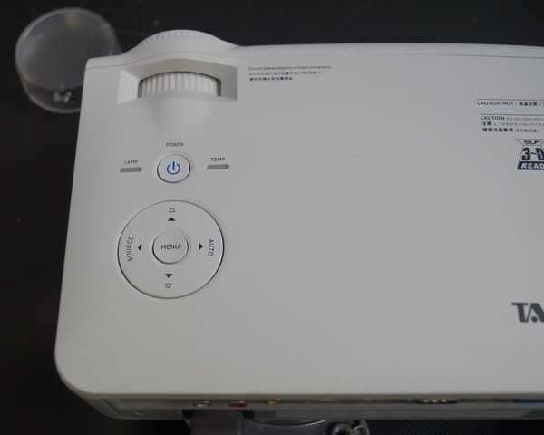 ☆動作良好【タクサン / TAXAN DLPプロジェクタ KG-PS303WX 】取付金具付き G10363K