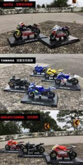 台湾のコンビニで期間限定　バレンティーノ・ロッシ 　13点全セット　（1/24オートバイ10点と1/8 agv ヘルメット３点）