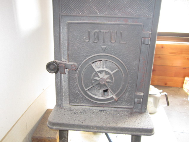購入者決定済み レアもの！JOTUL 薪ストーブ（煙突無し） 【公式通販】