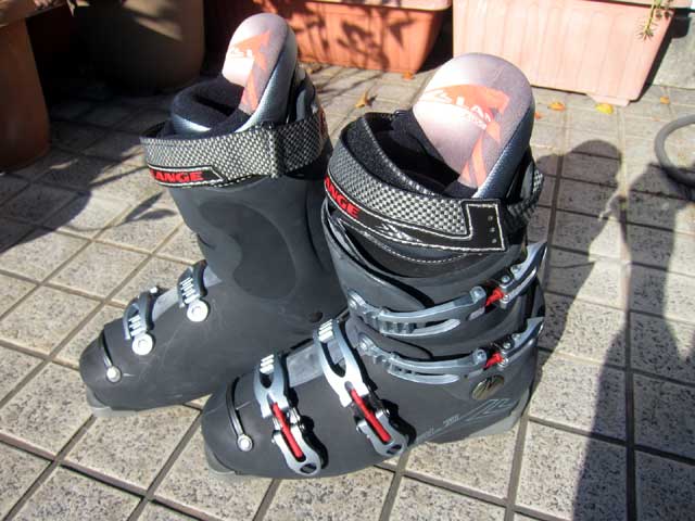 USED☆LANGEスキーブーツCRL７０☆サイズ8、26～26.5ブラックグレー