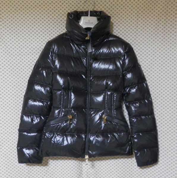【最安値，本物保証】 MONCLER モンクレール レディス ダウンジャケット DAPHNE TG 00(00)｜売買されたオークション情報、yahooの商品情報をアーカイブ公開 - オークファン 女性用