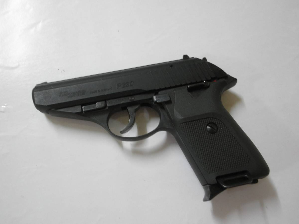 動作未確認ジャンク？【 SIG SAUER シグ ザウエル P230 ガスガン 】　送料510円 / 一応、撃てました。