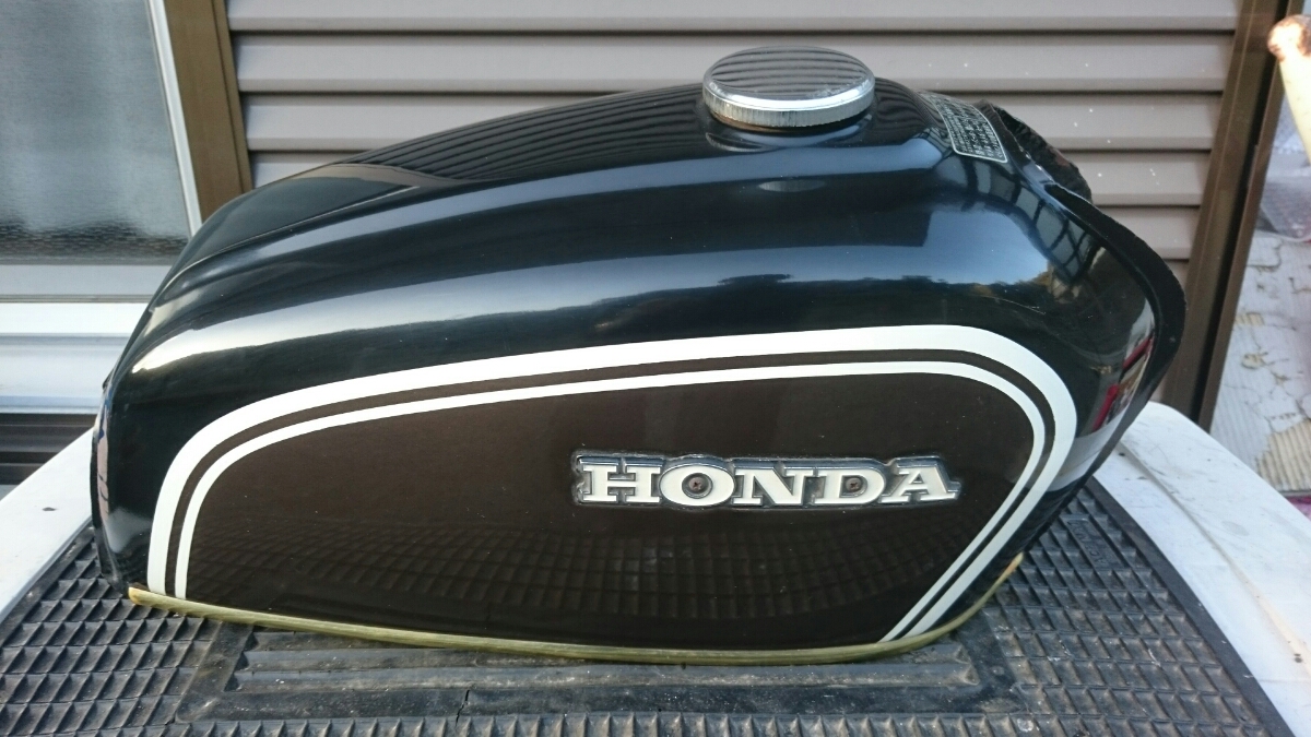 ホンダ CD125 純正 ガソリン 燃料タンク エンブレム キャップ 付き