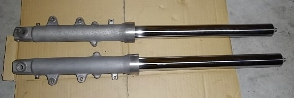 ８９　ＴＺＲ２５０　後方排気　３ＭＡ　フロントフォーク　Φ４１