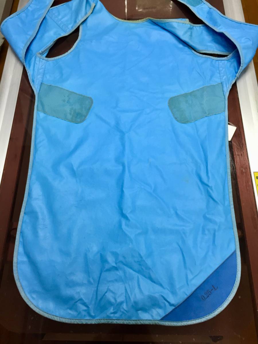 X線防護プロテクター。　　　　　　軽量！　　　　　即決あり。 値下げ！　　　　再出品！