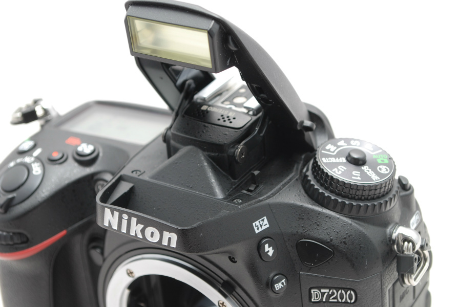 極上品 ☆NIKON ニコン D7200 ボディ☆おまけ付き 【公式通販】