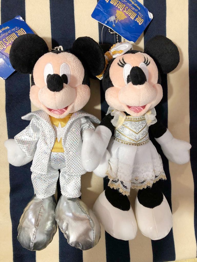 ミッキー ミニー ぬいぐるみバッチ ミッキー ミニー ぬいぐるみバッジ ぬいば ワンマン ディズニー