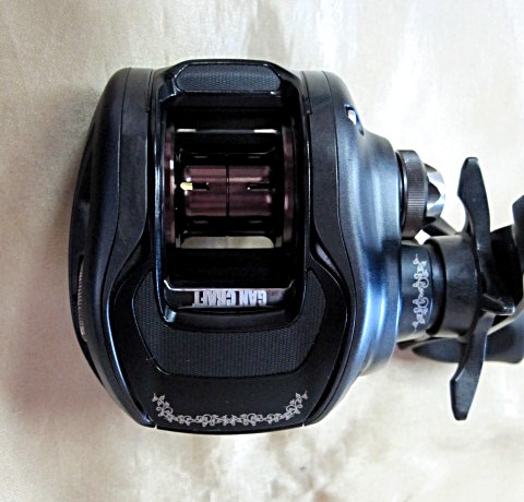 秋の新作 中古 ガンクラフト ダイワ T3 マーゴ 8.1L レフトハンドル