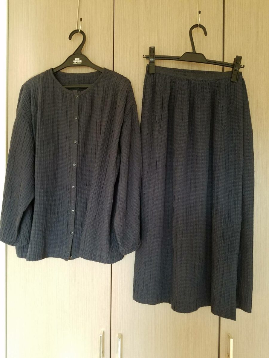  ヨーガンレール 紺系 セットアップ(ヨーガンレール)｜売買されたオークション情報、yahooの商品情報をアーカイブ公開 - オークファン ヨーガンレール