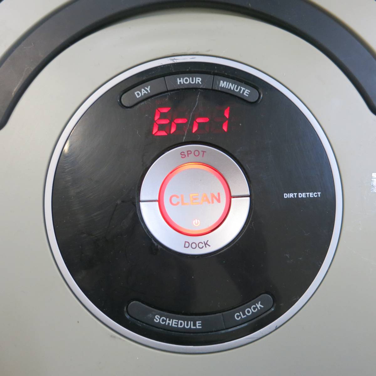 【ジャンク品】ルンバi7+ アイロボット (iRobot) ロボット掃除機 ジャンク◎アイロボット 掃除機 iRobot Roomba ルンバ 500シリーズ◎D