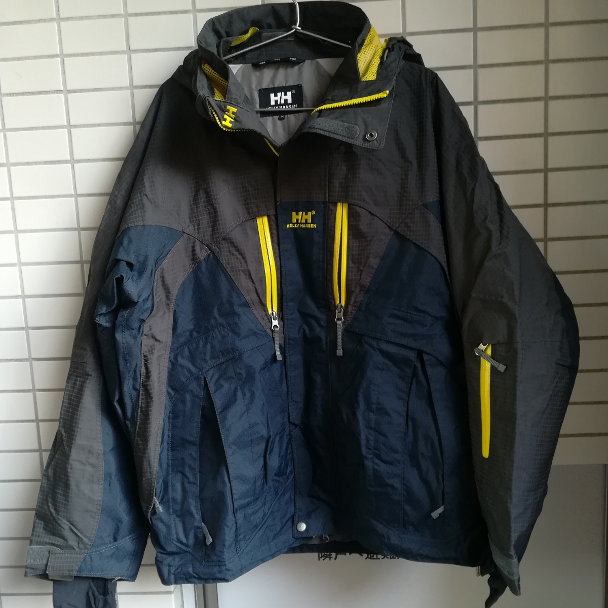 □ヘリーハンセン□ マウンテンパーカー スノボ ジャケット コート