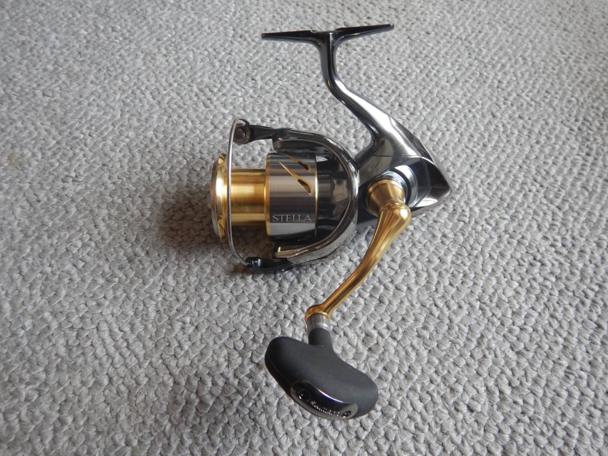 中古美品 シマノ 14ステラ4000XG