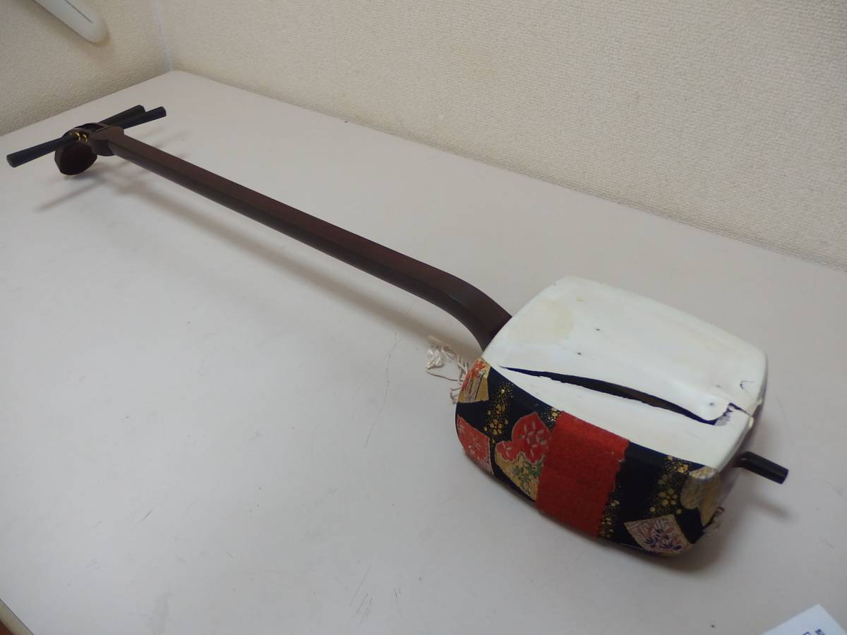三味線 紅木 子持ち綾杉胴 金細 中棹 | 綾杉胴 二本