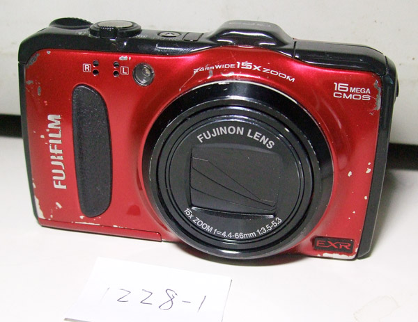 □□□ FinePix F600EXR 付属品あり（65）□□□ 富士フイルム 【公式
