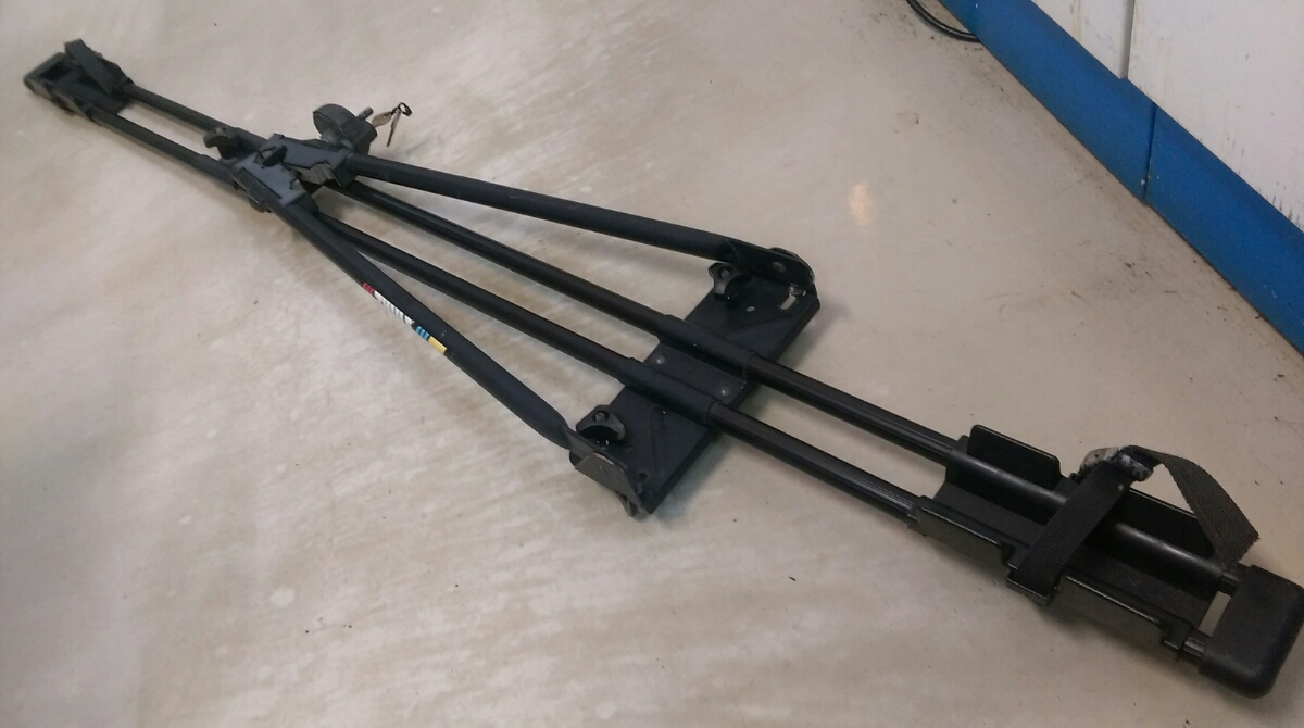 THULE スーリー 自転車用キャリア サイクルキャリア ロック鍵付き 1050-51