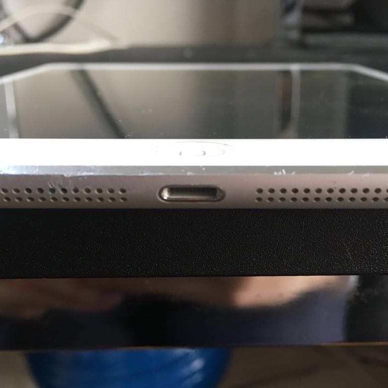 【中古】初代iPad mini 32GB WiFiモデル 箱つき やや使用感あり_9