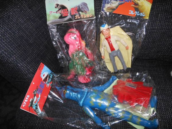 ベアモデル ジャイアント ケムール人 ミニケムール付き 完品 観覧車