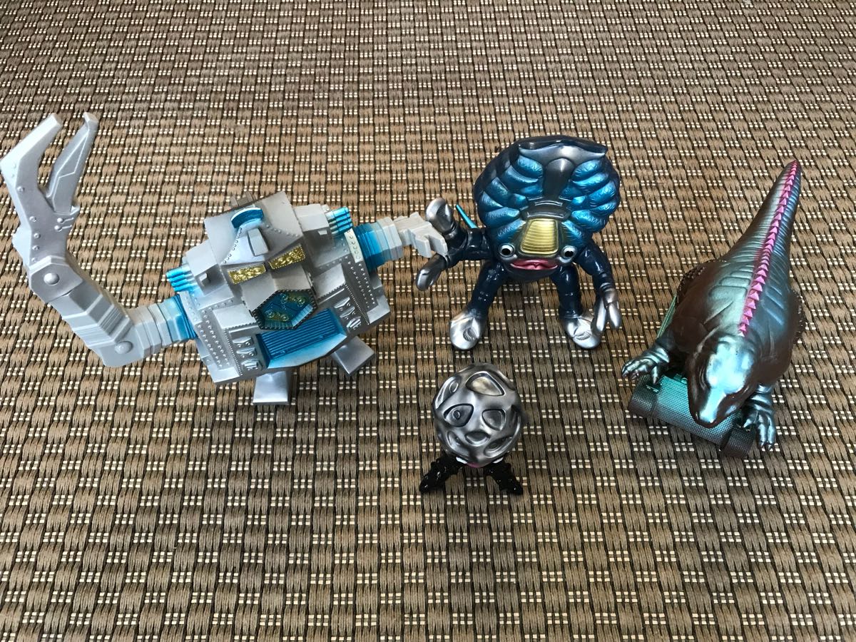 怪獣郷 ソフビ クレージーゴン ソフビ⁄やまなや □ロボット怪獣 円谷 