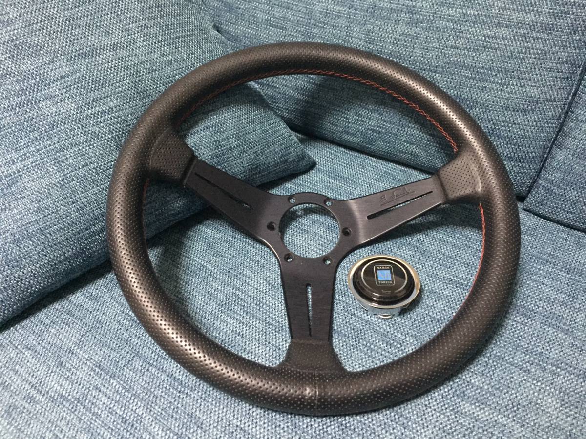 美品　MARDI ナルディ ディープコーンパンチングレザー NARDI】ステアリング CLASSIC パンチングレザー ディープコーン Φ350