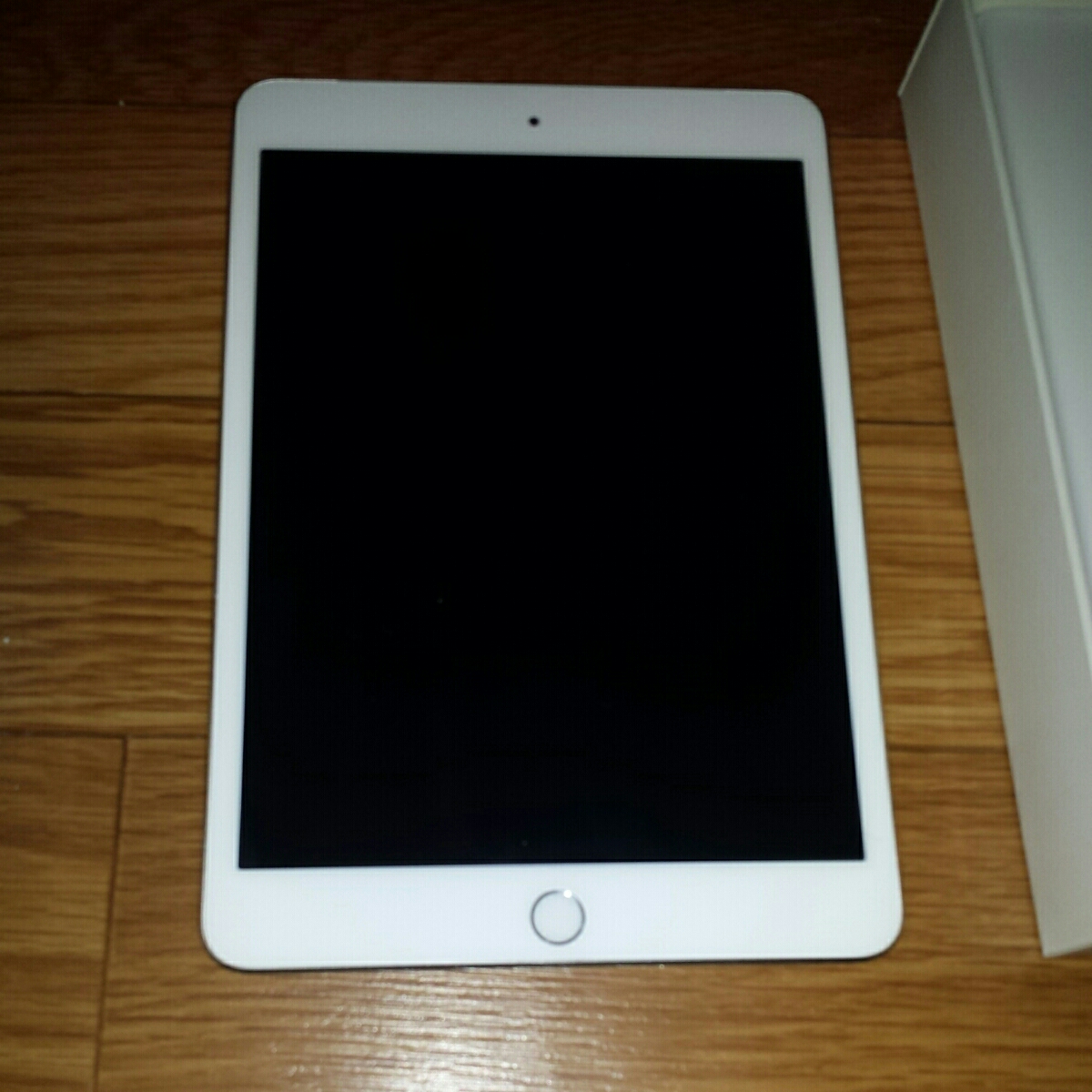 iPad mini4 64GB Wi-Fiモデル ゴールド