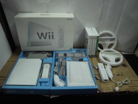 Wii本体 シロ マリオカート他ソフト5本、周辺機器セット Wii本体