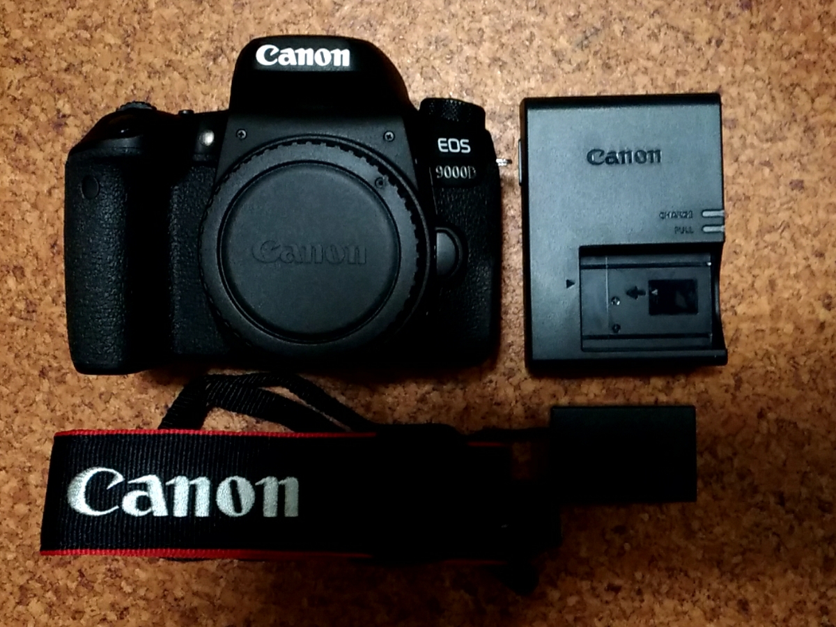 Canon EOS 9000D ダブルズームキット EF-S18-55mm/EF-S55-250mm 