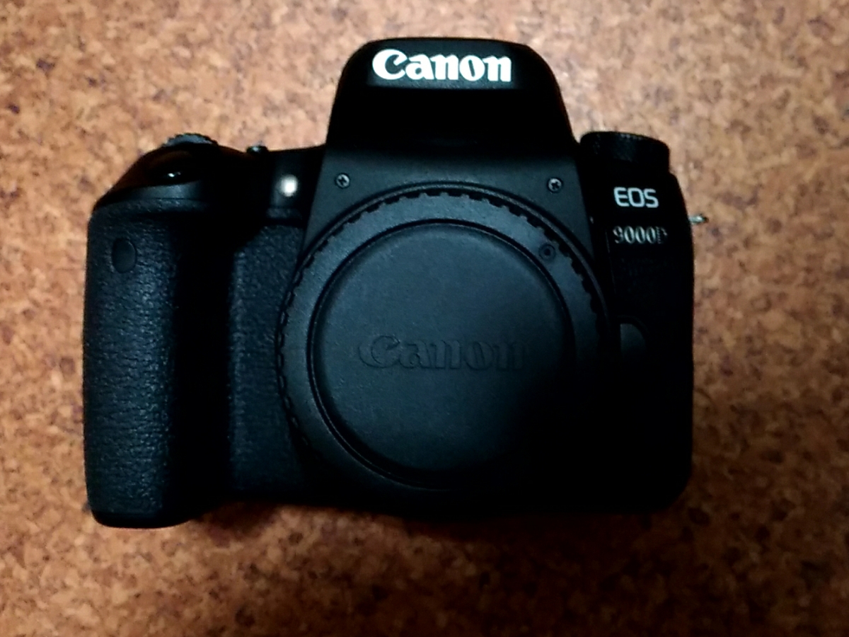 Canon EOS 9000D ダブルズームキット EF-S18-55mm/EF-S55-250mm 