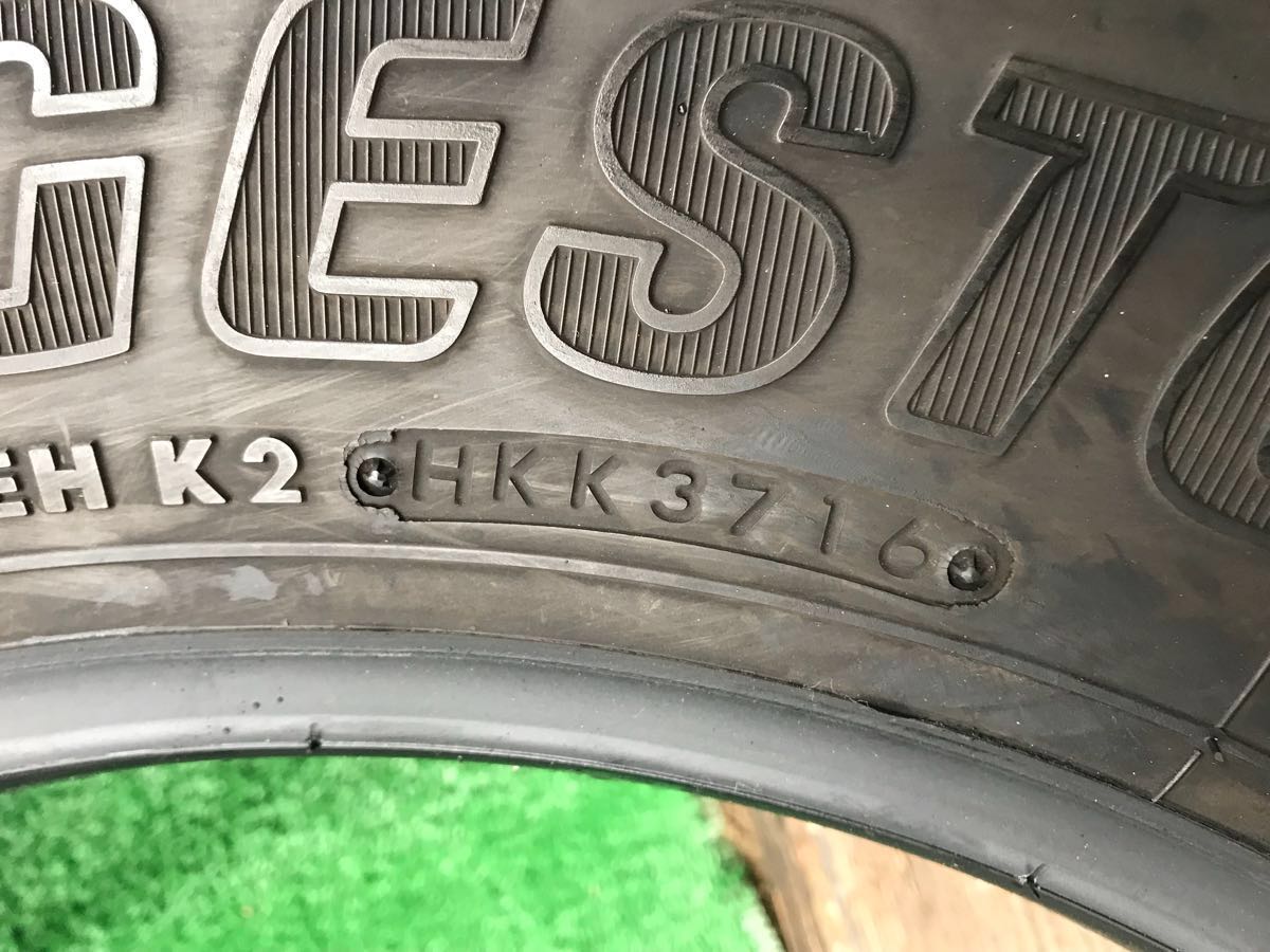 215⁄70R17.5 118⁄116L グッドイヤー 2020年製 中古スタッドレスタイヤ6 ☆