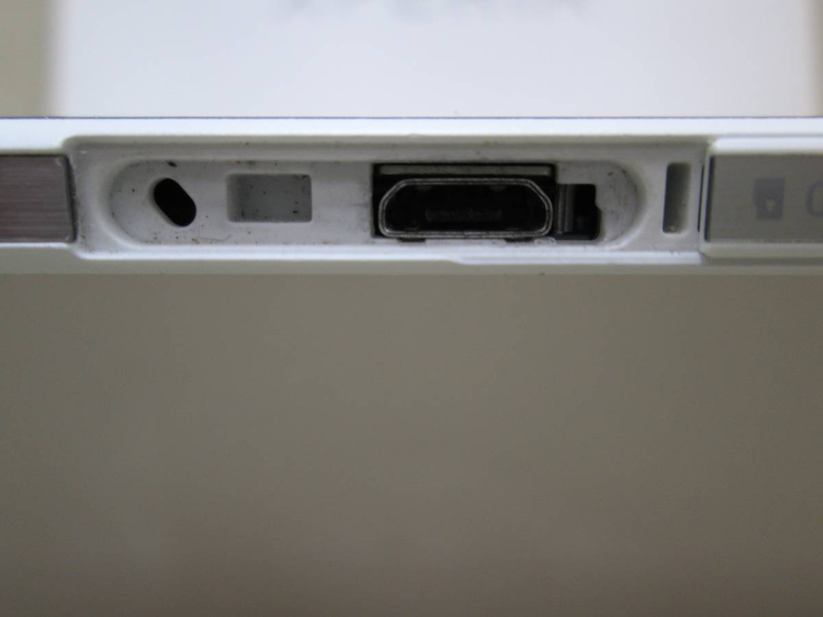 NTTdocomo XPERIA SO-05F ホワイト 中古/再出品 NTTドコモ純正