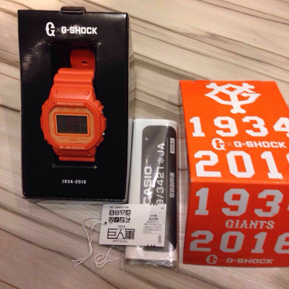 Gショック 新品未使用 巨人軍 オレンジ G-SHOCK DW-5600YGコラボ 590本 